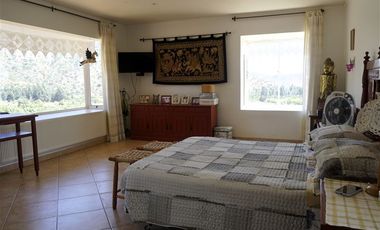 Casa en Venta en Camino Embalse Lliu-Lliu con Angamos. Lliu - Lliu.