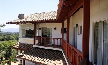 Casa en Venta en Camino Embalse Lliu-Lliu con Angamos. Lliu - Lliu.