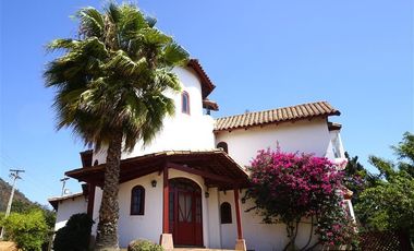 Casa en Venta en Camino Embalse Lliu-Lliu con Angamos. Lliu - Lliu.