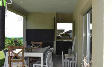 OPORTUNIDAD Casa en Pilar