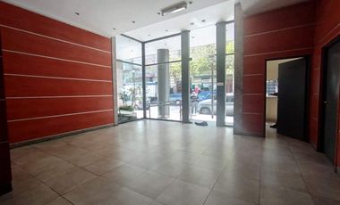 Alquiler 2 Ambientes con Patio y Cochera