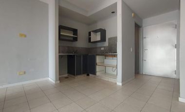 Alquiler 2 Ambientes con Patio y Cochera