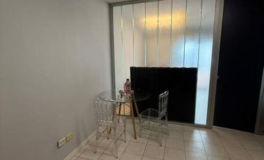 Alquiler 2 Ambientes con Patio y Cochera