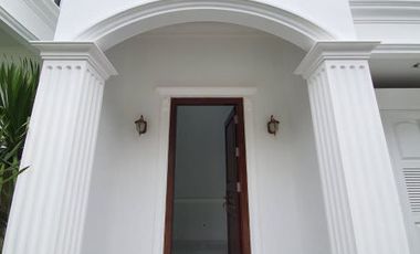 DIJUAL RUMAH / TOWNHOUSE VILLA DELIMA at Jl LEBAK BULUS, JAKSEL