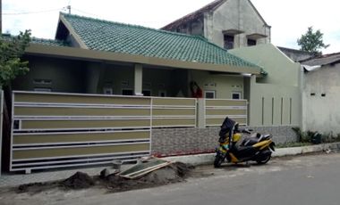 Rumah modern siap huni dalam perkampungan di tengah kota Jogja