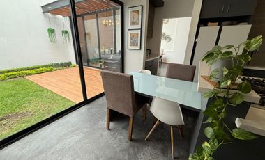 Excelente casa en Venta en Privada Lomas del Pedregal