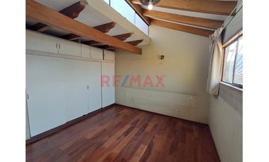 Se Alquila! Casa De 3 Pisos + Azotea - Frente Al Jockey Plaza - Surco