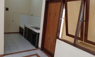 Rumah disewakan Babatan Pratama Wiyung