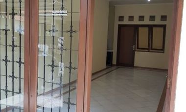 Rumah disewakan Babatan Pratama Wiyung