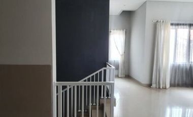 DISEWAKAN RUMAH 2LT SIAP HUNI DLM CLUSTER DI CINERE RAYA