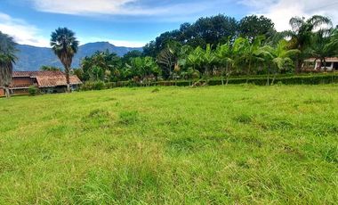 VENDO LOTE EN COPACABANA PERFECTO PARA CONSTRUIR LA CASA DE TUS SUEÑOS