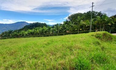 VENDO LOTE EN COPACABANA PERFECTO PARA CONSTRUIR LA CASA DE TUS SUEÑOS