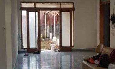 Rumah Lama Tanah Luas Siap Huni Sayap Pasantren Cibabat Cimahi