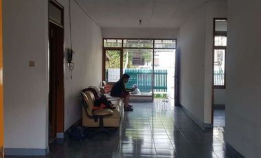 Rumah Lama Tanah Luas Siap Huni Sayap Pasantren Cibabat Cimahi