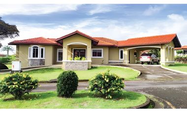 Se Venden Casas en Boquete desde $ 250 k AB