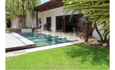 EN VENTA, Casa con Alberca en Campeche