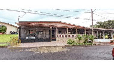 Venta de casa en Villas de Alameda