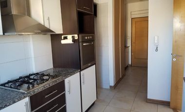 Departamento piso 4 ambientes con cochera doble en Bernal Centro