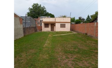 VALENTN GÓMEZ 3950, entre Risso Patrón y Recuero