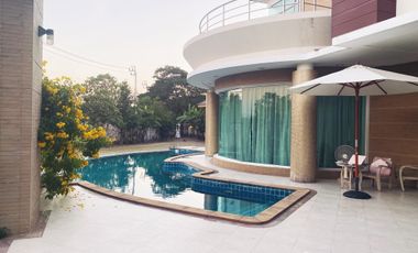 5 Bedroom Villa for sale at Panya Ramintra