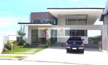 Single Detached 4 bedroom House for Sale in Guadalupe Cebu
