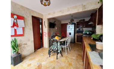 Venta Casa + Duplex