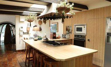 CASA EN VENTA EN BOSQUES DE LAS LOMAS