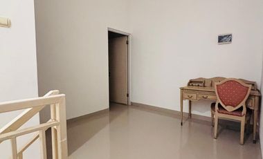 Rent. Rumah bagus Regensi Melati Mas, BSD