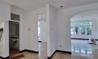 DIJUAL RUMAH LUAS at Jl MELATI / AMPERA dkt TB SIMATUPANG, JAKSEL