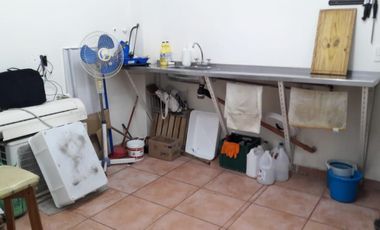 Vendo local comercial - Villa Luzuriaga