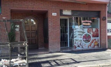 Vendo local comercial - Villa Luzuriaga