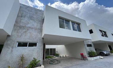 Casa en venta tipo Villa de 3 recámaras al norte de Mérida