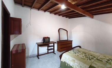 casa en venta en avenida libertadores. Cod V28561
