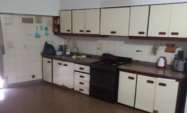 Casa en venta en Moron Centro