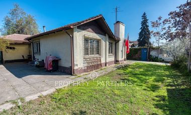 Oportunidad de Inversión! Casa con terreno de 1000 metros en Avda Perú