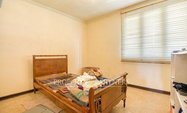 Oportunidad de Inversión! Casa con terreno de 1000 metros en Avda Perú