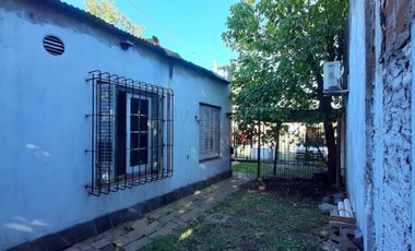 BURZACO - Casa Sobre Av Espora APTA CREDITO HIPOTECARIO - Ideal Inversores-