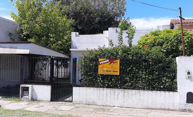 BURZACO - Casa Sobre Av Espora APTA CREDITO HIPOTECARIO - Ideal Inversores-