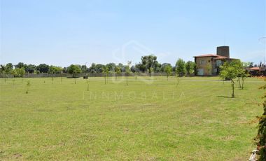 VENTA DE TERRENO EN VALQUIRICO  BARRIO DEL FRESNO, ZONA CENTRO.