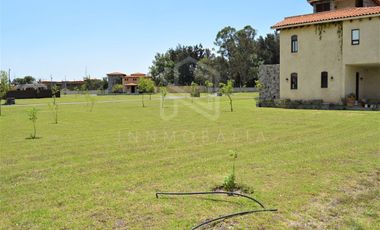 VENTA DE TERRENO EN VALQUIRICO  BARRIO DEL FRESNO, ZONA CENTRO.