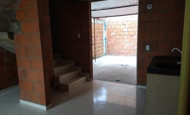casa en arriendo en villa gorgona. Cod A106583