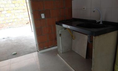 casa en arriendo en villa gorgona. Cod A106583