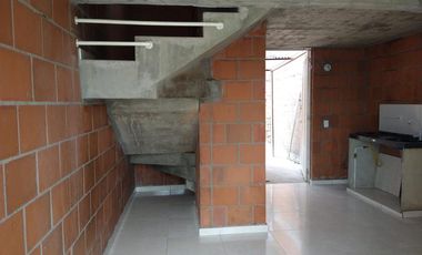 casa en arriendo en villa gorgona. Cod A106583