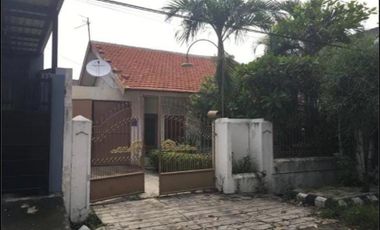 Rumah Rungkut Asri Barat SHM Sangat Luas di Surabaya