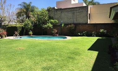 CASA EN VENTA EN AV PABLO NERUDA