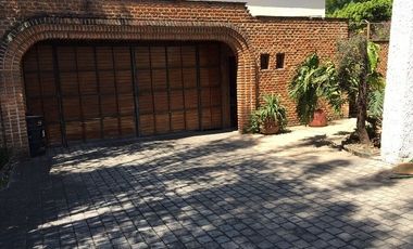 CASA EN VENTA EN AV PABLO NERUDA