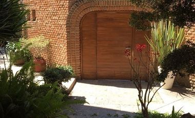 CASA EN VENTA EN AV PABLO NERUDA