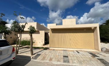 Casa en venta en Mérida Yucatán, Nearoma Privada  Xcanatún