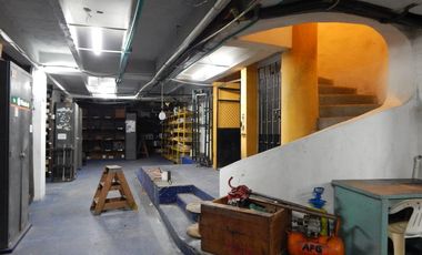 edificio en arriendo/venta en pie del cerro. Cod V90856