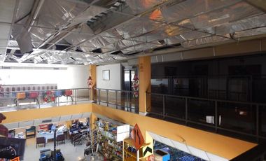 edificio en arriendo/venta en pie del cerro. Cod V90856